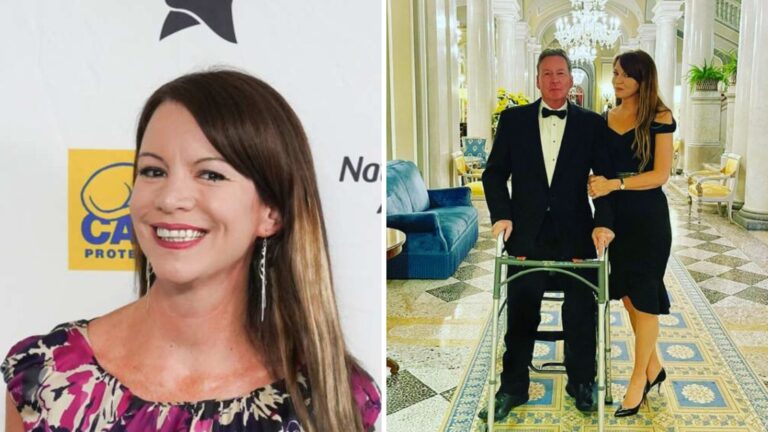 Black-Textured-Background-Twitter-Post-45